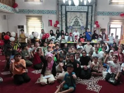 Mersin imamı 26 yıldır çocuklara teşvik ödülleri veriyor