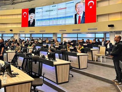Sındırgılı vatandaşlar konutlarına kavuştu: AFAD Başkanı Pehlivan'dan umut verici açıklama