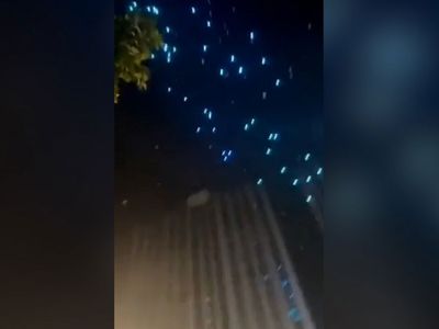 Facebook Çöktü, Çin'de İnsanların Üzerine Gökten İHA Yağdı!