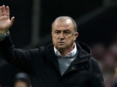 Fatih Terim'den Oyuncularla Toplantı
