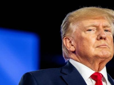 FBI evine baskın yapmıştı! Dünya basını Trump'ın evinden çıkan gizli belgeleri konuşuyor