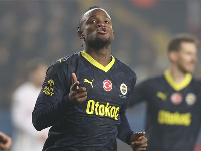 Fenerbahçe Batshuayi ile turladı: Kupada çeyrek finale yükseldi