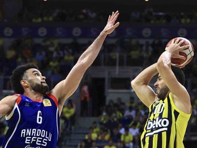 Fenerbahçe Beko - Anadolu Efes Tivibu Spor 2 TRT Spor final canlı izle