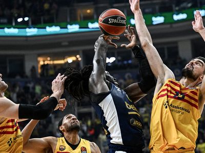 Fenerbahçe Beko seriye bağladı: Evinde Barcelona'yı mağlup etti