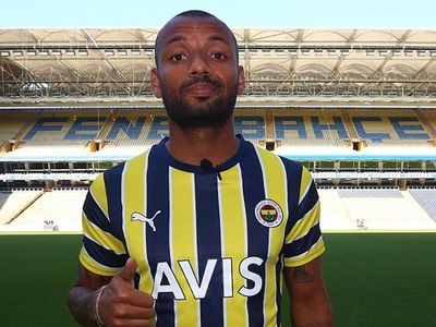Fenerbahçe, ezeli rakibin Galatasaray'ın da gündeminde olan Joao Pedro transferinde mutlu sona ulaştı!