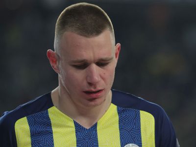 Fenerbahçe, Konyaspor ile oynanan Süper Lig maçında sakatlanan Attila Szalai'nin durumunu açıkladı!