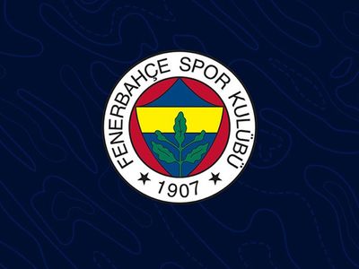 Fenerbahçe, Mesut Özil'in maaşını alamadığı için oynamadığı yönünde çıkan haberleri yalanladı