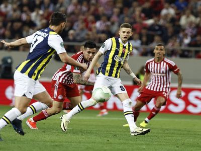 Fenerbahçe, Olympiakos’a deplasmanda kaybetti: Yarı final şansı İstanbul’a taşındı