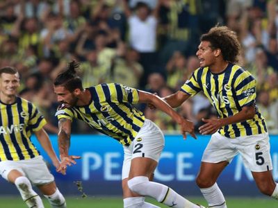 Fenerbahçe Rumlara dersini verdi: Avrupa muhteşem zaferi konuşuyor