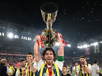 Fenerbahçe tarihine geçebilir! Ferdi Kadıoğlu'nun bonservis bedeli belli oldu