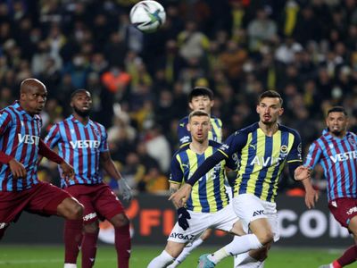 Fenerbahçe-Trabzonspor maçı canlı yayını: FB TS şifresiz yayınlayan kanallar
