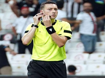 Fenerbahçe Trabzonspor maçı hakemi Zorbay Küçük'e ne oldu, kim saldırdı? Zorbay Küçük kimdir kaç yaşında?