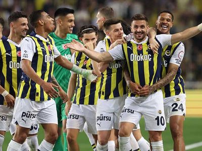 Fenerbahçe Yunanistan'a 3 eksikle gidiyor: Olympiakos kafilesi belli oldu