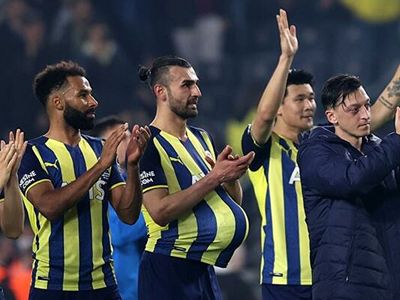 Fenerbahçe'de Beşiktaş Derbisi Öncesi Ferdi Kadıoğlu Sakatlandı!