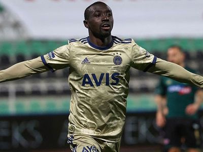 Fenerbahçe'de Cisse 11'e Geri Dönüyor