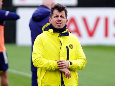 Fenerbahçe'de Emre Belözoğlu Yoğun Bir Mesai Harcıyor!