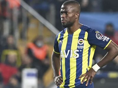 Fenerbahçe'de Enner Valencia başka takıma transfer olmuyor! Futbolcunun takımda kalmasına karar verildi