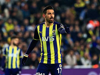 Fenerbahçe'de İrfan Can Kahveci Şampiyonlar Ligi'nde eleme turlarını geçerek gruplara kalmak istediklerini söyledi