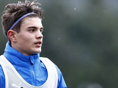 Fenerbahçe'de İsak Vural, Shakhtar Donetsk ile oynanan maçta tarihe geçebilir!