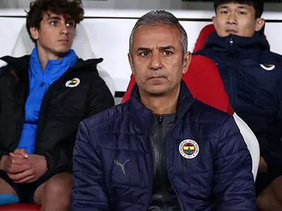 Fenerbahçe'de İsmail Kartal Avrupa'ya Veda Ettikler Slavia Prag Maçı Sonrası Konuştu!