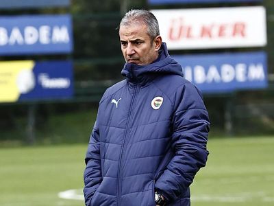 Fenerbahçe'de İsmail Kartal'dan Futbolcularına Türkiye Kupası Görüşmesi!