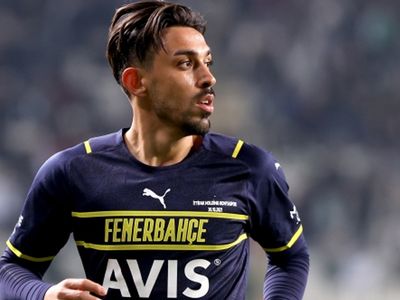 Fenerbahçe'de İsmail Kartal'dan İrfan Can Kahveci'ye Sert Uyarı!