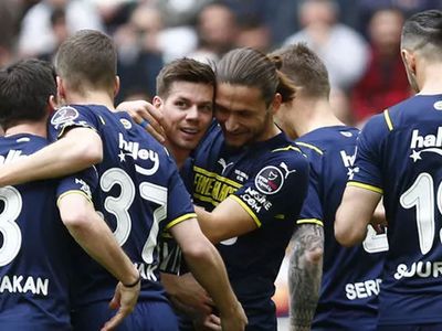 Fenerbahçe'de Miha Zajc'ın iç transferinde anlaşma sağlandı!