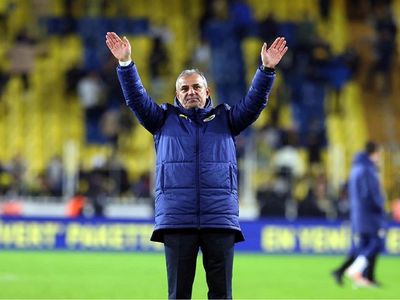Fenerbahçe’de şampiyonluk hayali suya düşüyor: İsmail Kartal ile oyuncular arasındaki bağ koptu