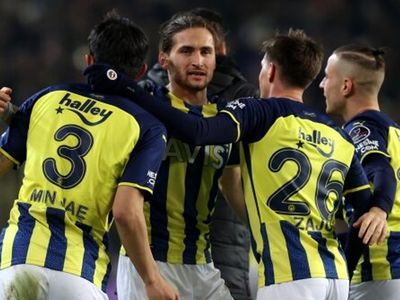 Fenerbahçe'de zorlu Alanyaspor karşılaşmasında forma giyemeyecek olan isimler belli oldu