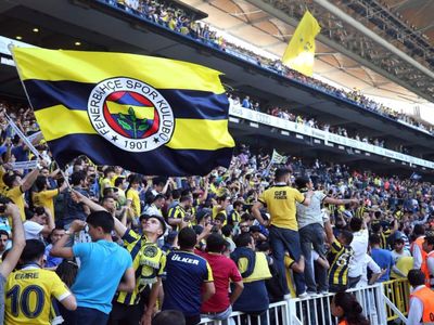 Fenerbahçe’den resmi açıklama geldi: 3 oyuncu takıma veda etti