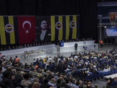 Fenerbahçe’den tarihi karar: Stadyumun adı Atatürk oldu