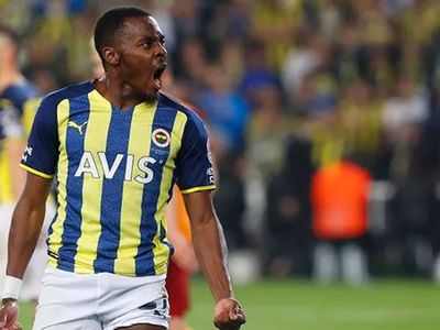 Fenerbahçeli Bright Osayi Samuel'in transferi için pek çok takım devrede!