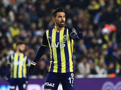 Fenerbahçeli İrfan Can Kahveci, deplasmanda oynayacakları Beşiktaş derbisinden galibiyetle ayrılacaklarını söyledi