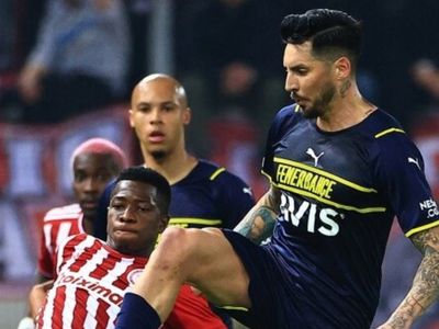 Fenerbahçeli Jose Sosa'dan Konferans Ligi Açıklaması!