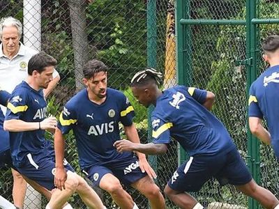 Fenerbahçe'nin Avusturya kampı kadrosu belli oldu! Açıklanan liste taraftarların ilgisini çekti