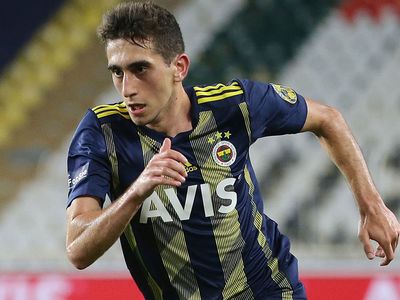 Fenerbahçe'nin eski futbolcusu olan ve Alman ekibi Stuttgart'ın yolunu tutan Ömer Faruk Beyaz'a ne oldu? Futbolcu Magdeburg'a transfer oluyor