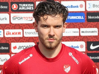 Fenerbahçe'nin futbolcusu Ferdi Kadıoğlu'nun A Milli Takım kampında yaptığı açıklamalar yoğun ilgi gördü!
