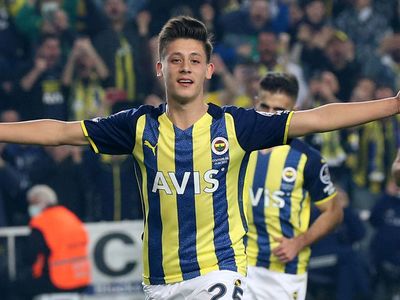 Fenerbahçe'nin genç futbolcusu Arda Güler, 17 yaş altında dünyanın en pahalı 4. oyuncusu oldu!