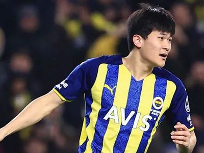 Fenerbahçe'nin Güney Koreli futbolcusu Kim Min - Jae askere gidiyor!