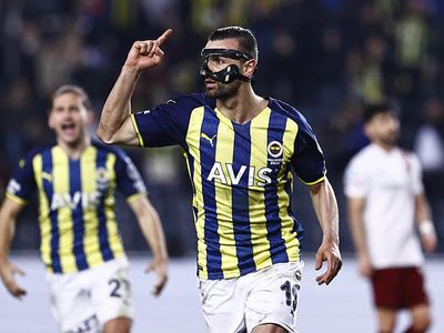 Fenerbahçe'nin Hatayspor Maçında Serdar Dursun'un Penaltı Atışı Çok Konuşuluyor!