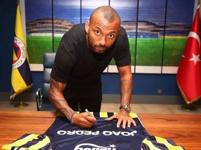 Fenerbahçe'nin yeni transferi Joao Pedro'dan takımın teknik direktörü Jorge Jesus hakkında önemli açıklamalar geldi!