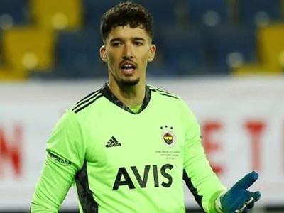 Fenerbahçe'ye Altay Bayındır'dan Sevindirici Haber