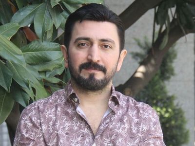 Ferman Toprak katıldığı programda henüz çocukken uğradığı silahlı saldırıyı anlatarak yaşadığı zorluklardan bahsetti