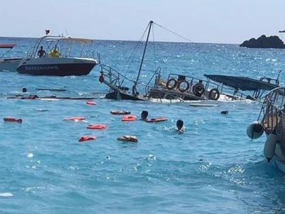 Fethiye'de Tur Teknesi Battı! Çok Sayıda Yaralı Var