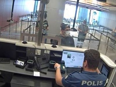 FETÖ Firarisi Türkiye'ye Adım Attığı Gibi Yakalandı