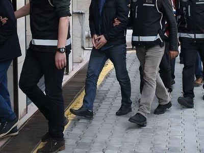 FETÖ'ye Dev Operasyon Serisi! Bir Yılda 609 Baskın, 927 Gözaltı