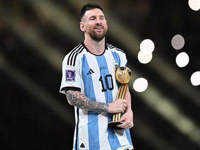 FIFA yılın ödüllerini açıkladı: Messi bu ödülü de kazandı