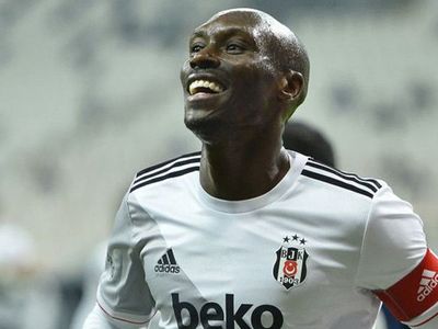 FIFA'dan Atiba Paylaşımı!