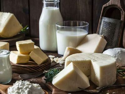 Fiyatları aldı başını gitti: Süt ve peynir almak hayal oldu! Hafta sonu yemek bile 200 TL