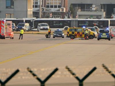 Frankfurt Havalimanı’nda iklim eylemi: 50 uçuş iptal edildi